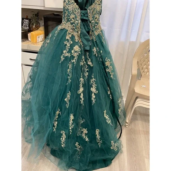 Morilee Madeline Gardner Emerald Green Beaded Ball Gown Formal Dress Size 12 Morilee Madeline Gardner Emerald Green Beaded Ball Gown Formal Dress Size 12